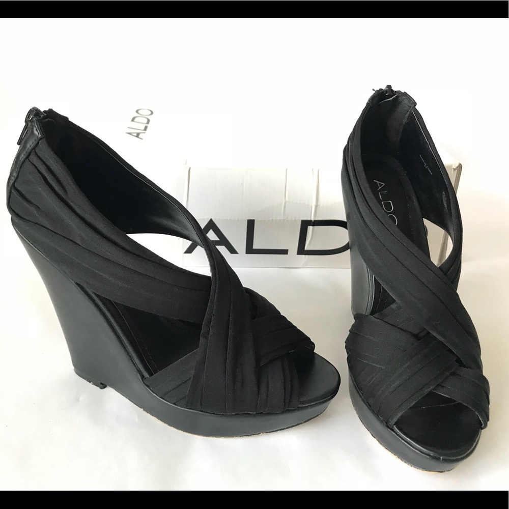EUC Aldo Nelton Criss Cross Peep Toe Wedges